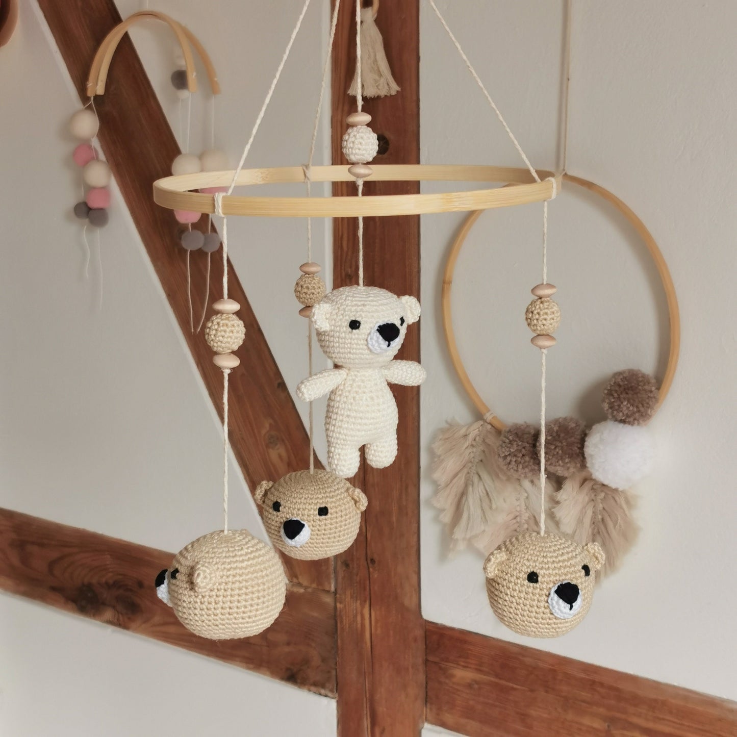 Mobile bébé, mobile suspendu, amigurumi, ours au crochet, chambre bébé