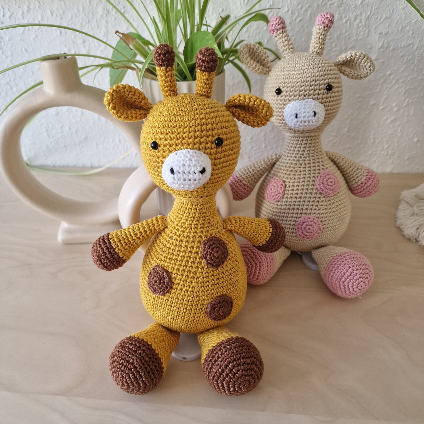 Boite à musique girafe crochetée souhait mélodie cadeaux pour naissance Amigurumi