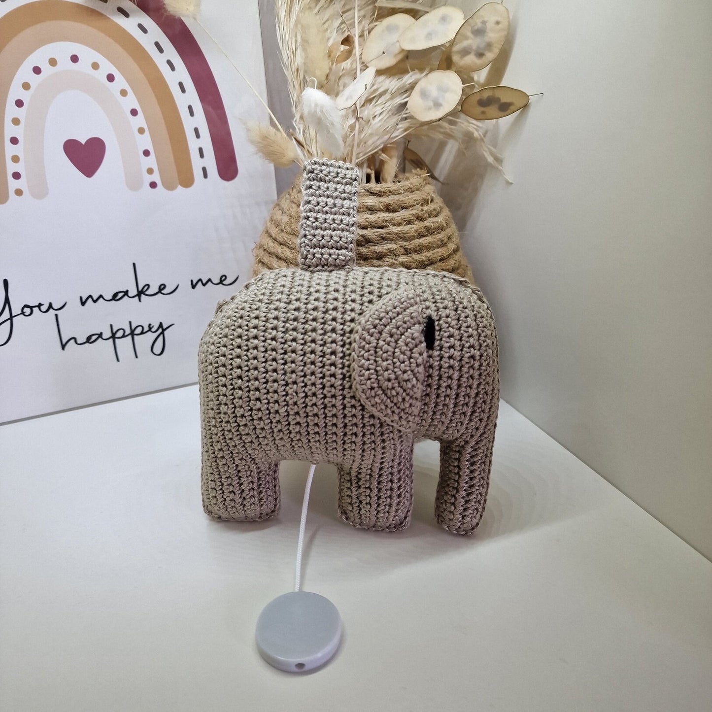 Boîte à musique crochetée à la main amigurumi éléphant mobile musique babyshower mobile cadeau bébé