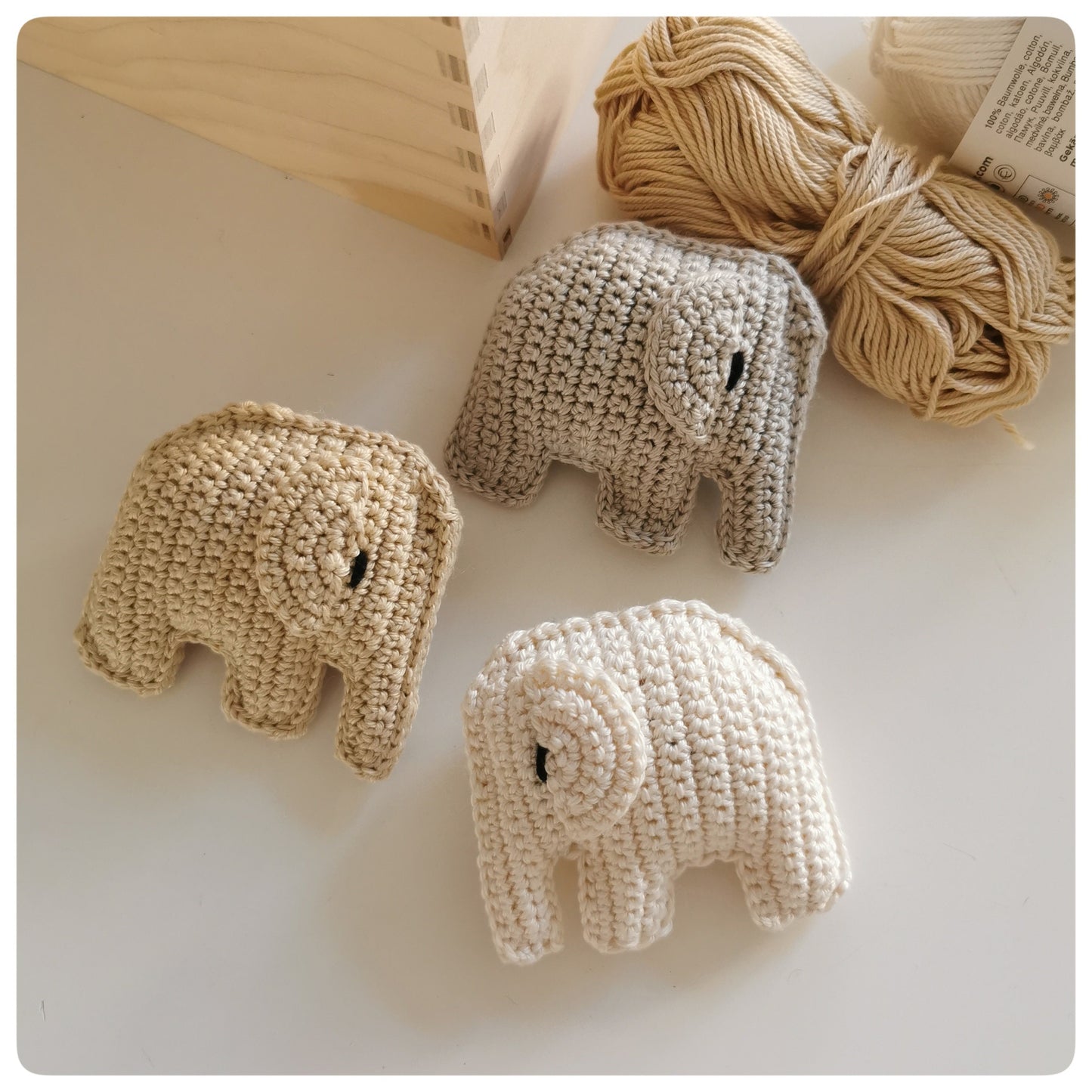 Babymobile Hangingmobile Babyzimmer Mobile gehäkelt Elefanten Wolken Amigurumi