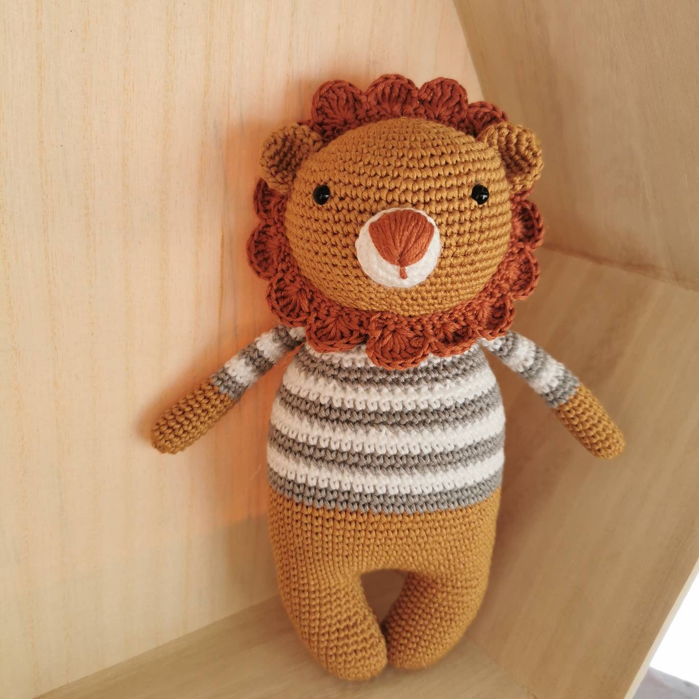 Spieluhr Löwe Wunschmelodie Amigurumi Handmade Gehäkelt