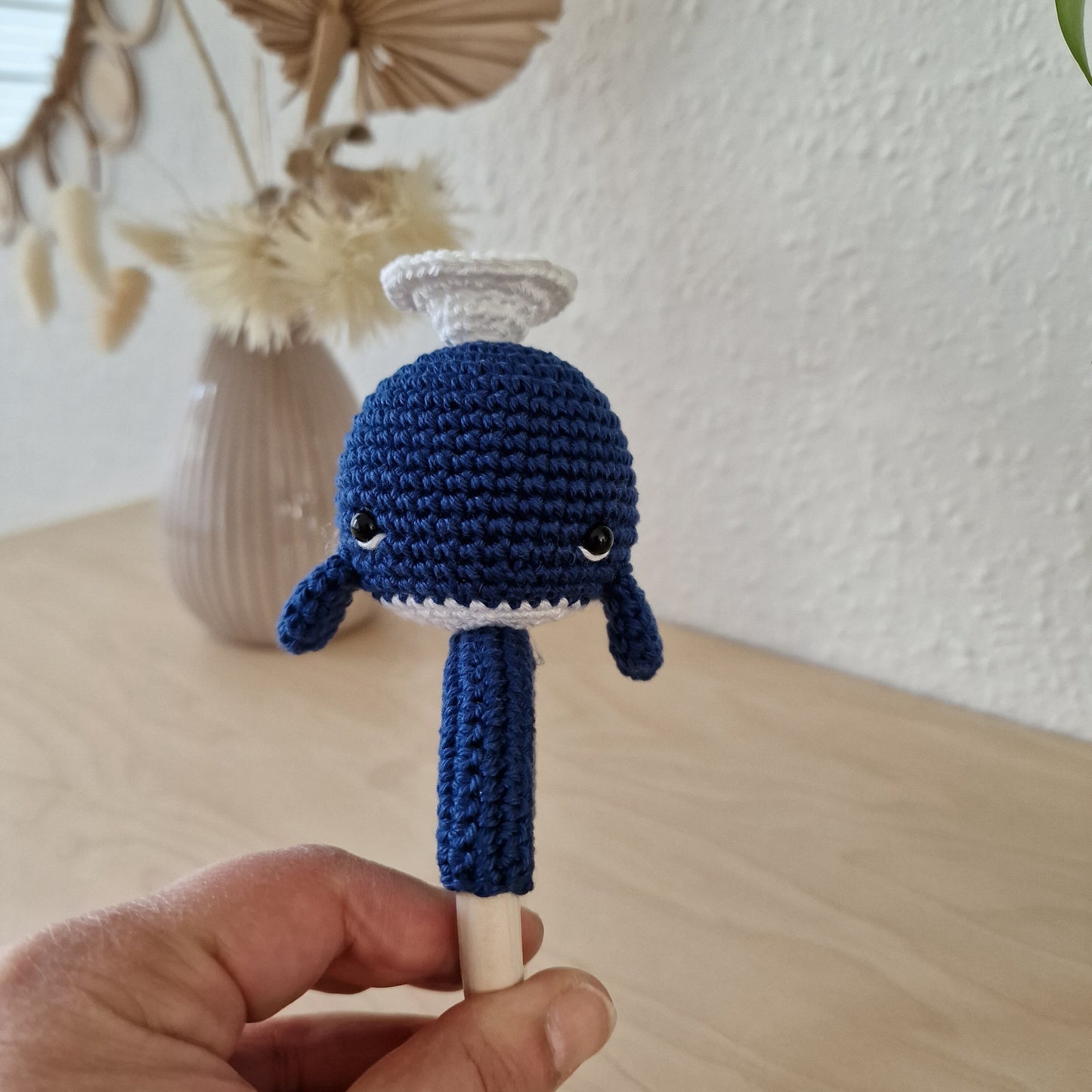 Spieluhr Delfin Wunschmelodie Amigurumi Handmade Gehäkelt Mobile Baby Rassel